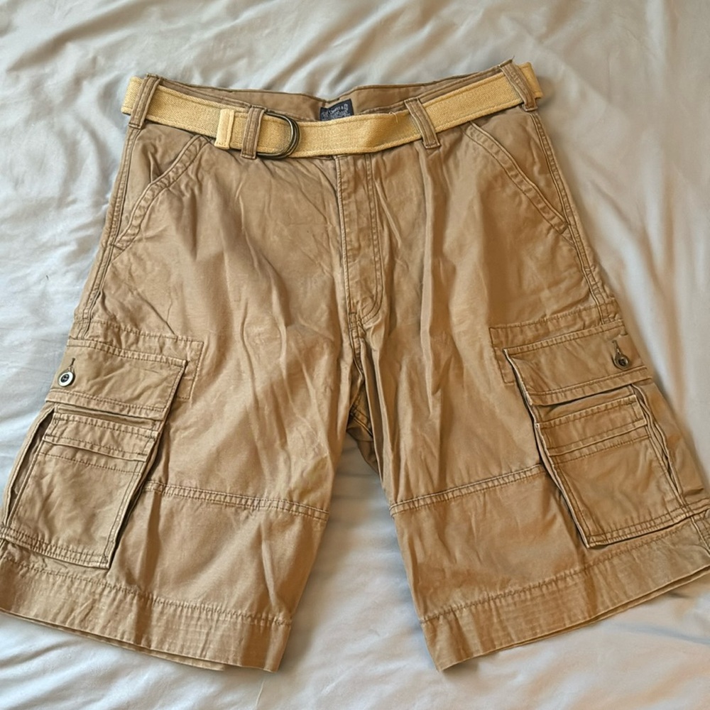 Levi Strauss & Co Cargo shorts (2 pairs)